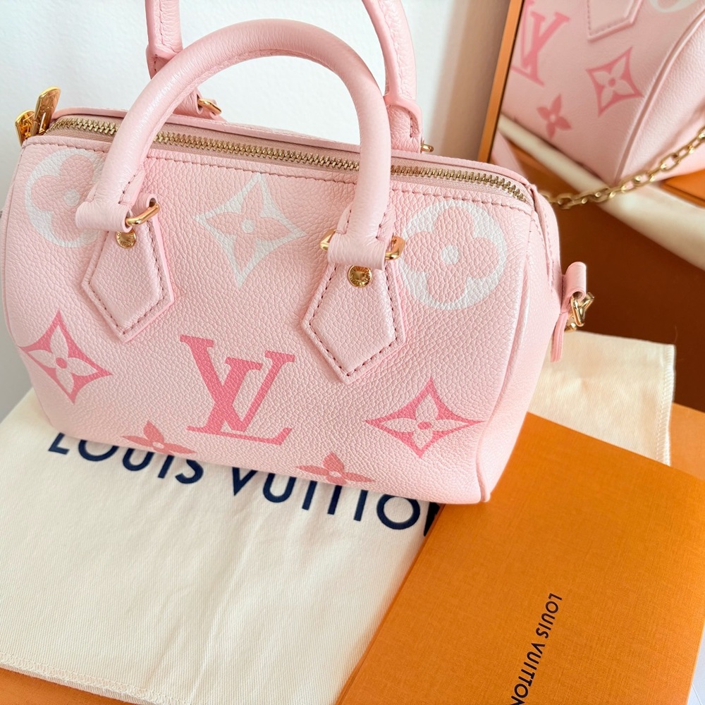 Authentic (Retired) Louis Vuitton Pink Speedy 20 Monogram Bag